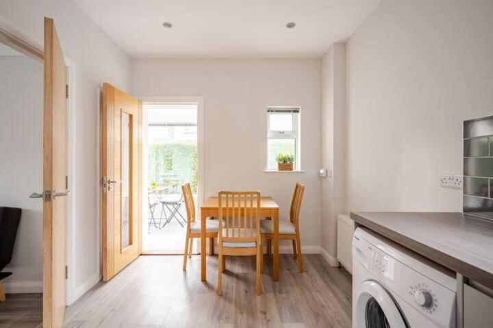 Ekaya Cozy Home Belfast Bagian luar foto